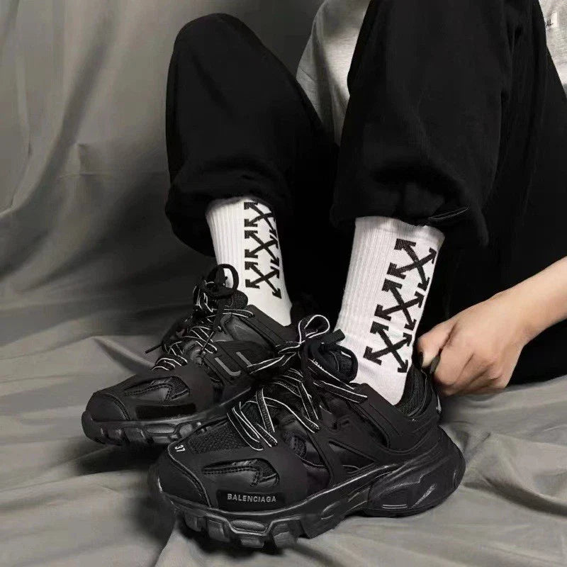 2 Pairs Mens Womens Off Arrow Crew Socks White XX Comfort Breathable Causal Sock